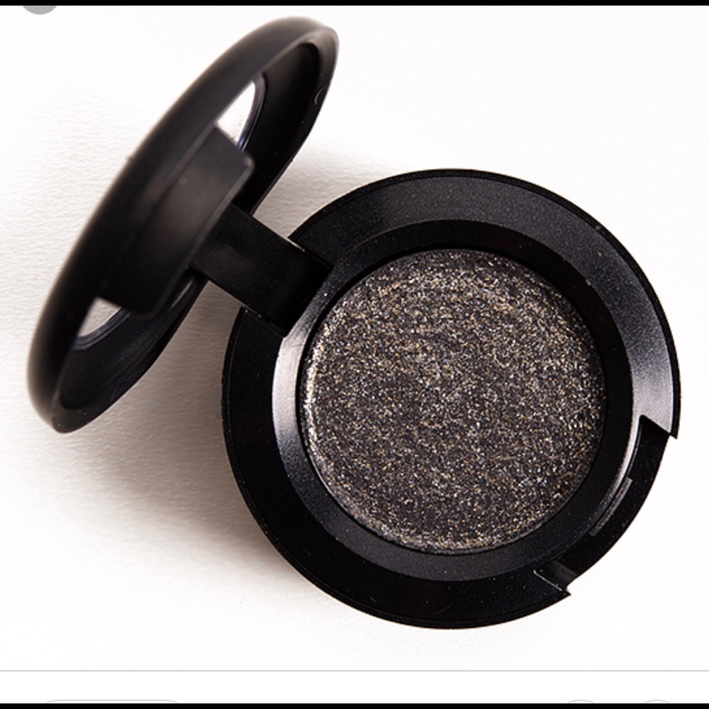 MAC let’s boogie dazzle shadow